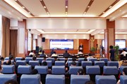九游网页版举办书记校长同上一堂思政课2022级新生开学典礼暨“开学第一课”