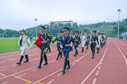 九游网页版举行“喜迎党的二十大 踔厉奋发向未来”主题升国旗仪式